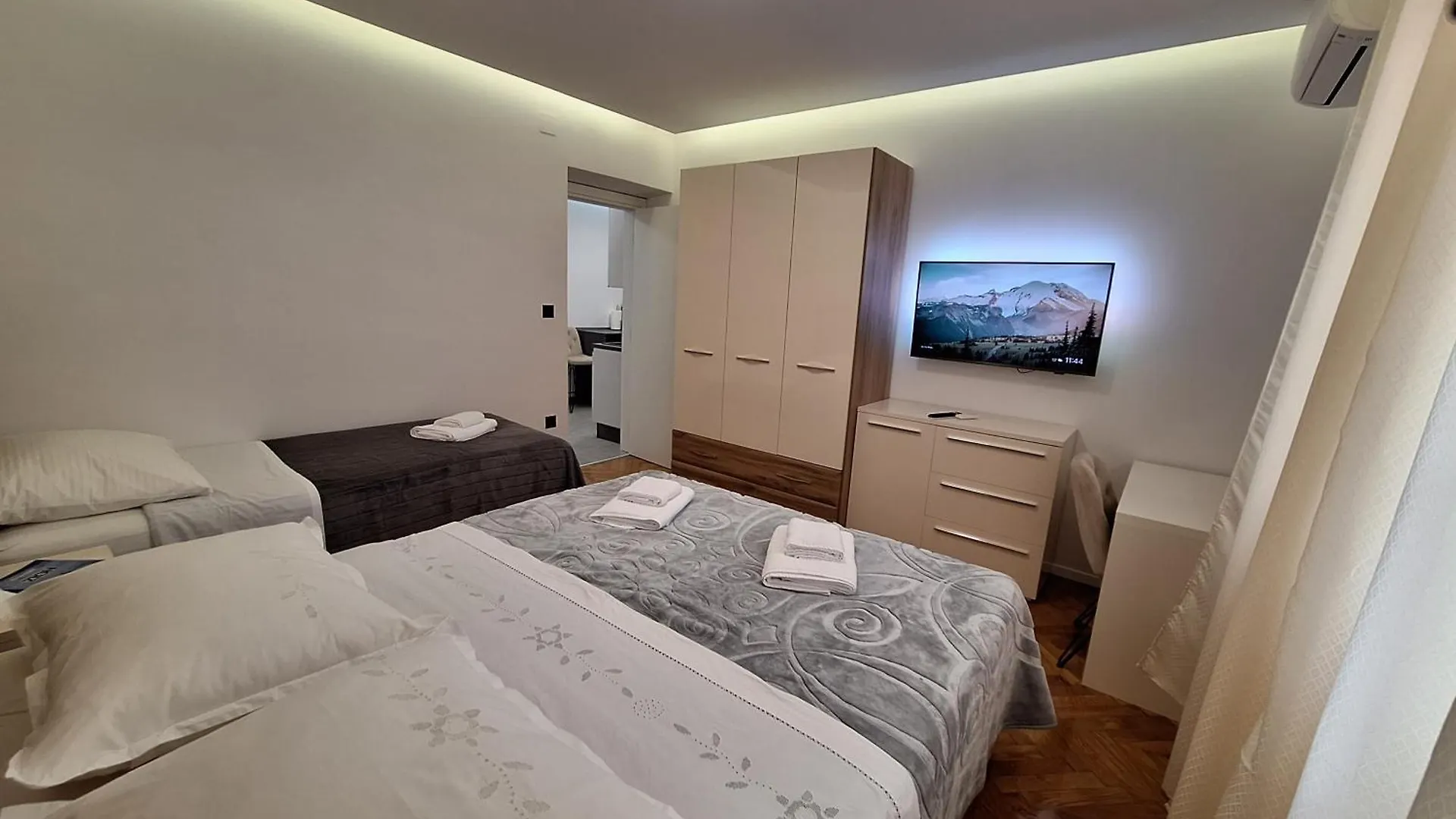 Apartment M&L Bacvice 스플리트 0*,